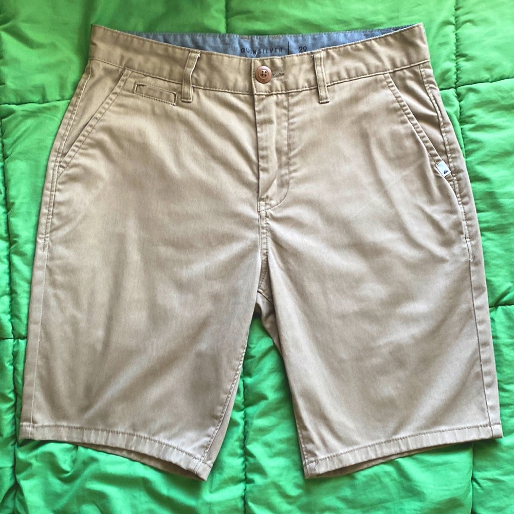 Quiksilver Tan Chino Shorts- size 29